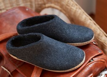 Slip-ons in Charcoal